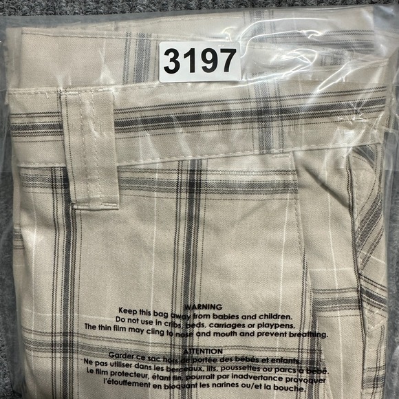 Burnside Mens Bermuda Shorts Size 34 Beige Plaid High Rise Outdoor Casual - Picture 8 of 8